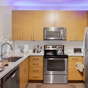 1br Uptown, Pool, Wine, Near Convention Center_311 Charlotte